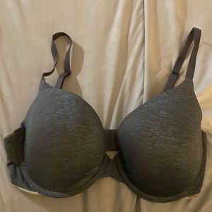 VS Grey push up bra